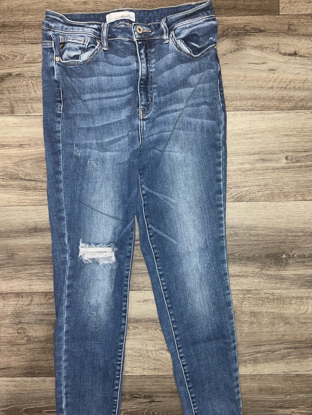 KanCan Distressed Skinny Jeans 11/29